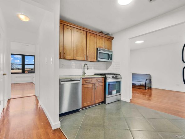 150-29 72nd Road 4H, Flushing NY 11367