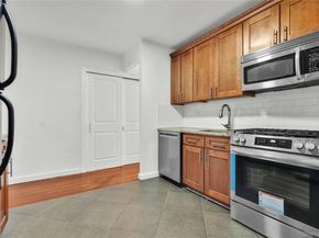 150-29 72nd Road 4H, Flushing NY 11367