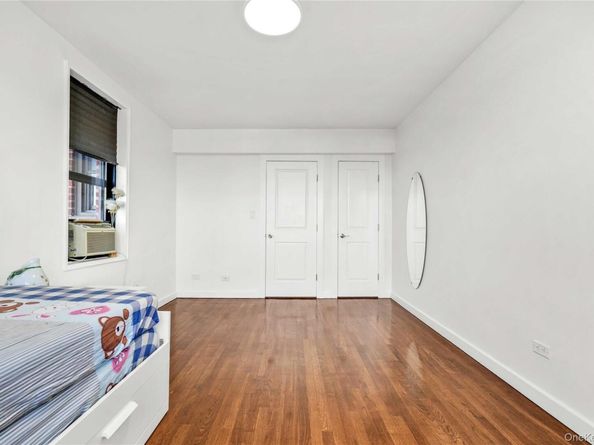 150-29 72nd Road 4H, Flushing NY 11367