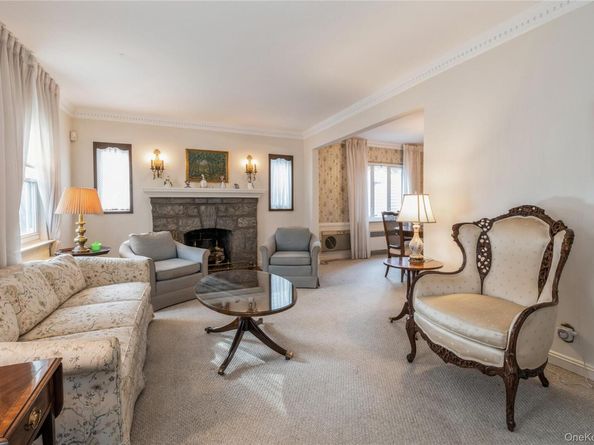 73-48 193 Street, Fresh Meadows NY 11366