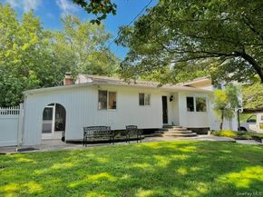 4 Halliday Road, Coram NY 11727