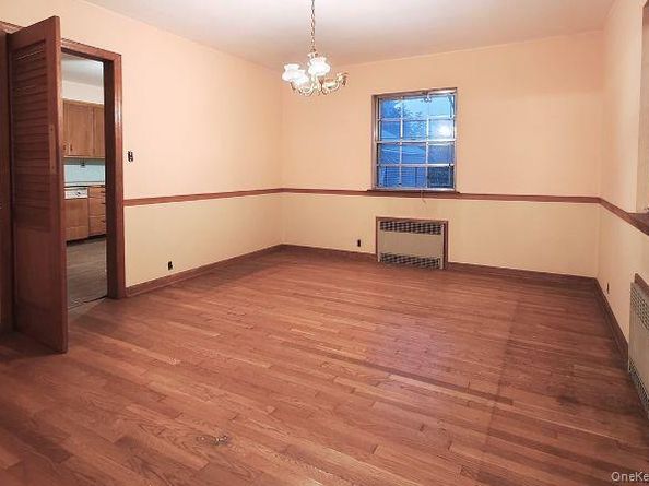 14922 32nd Avenue, Flushing NY 11354