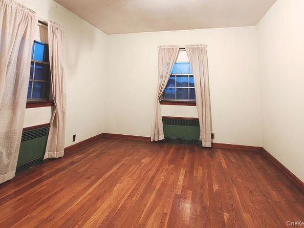 14922 32nd Avenue, Flushing NY 11354