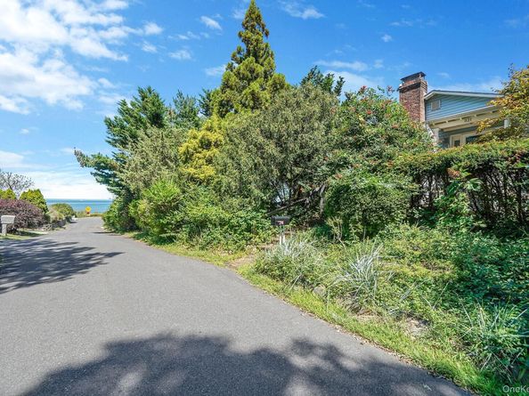 321 Sound Beach Boulevard, Sound Beach NY 11789