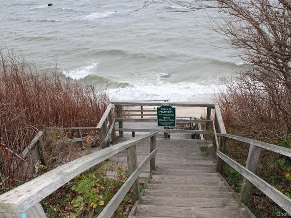 321 Sound Beach Boulevard, Sound Beach NY 11789