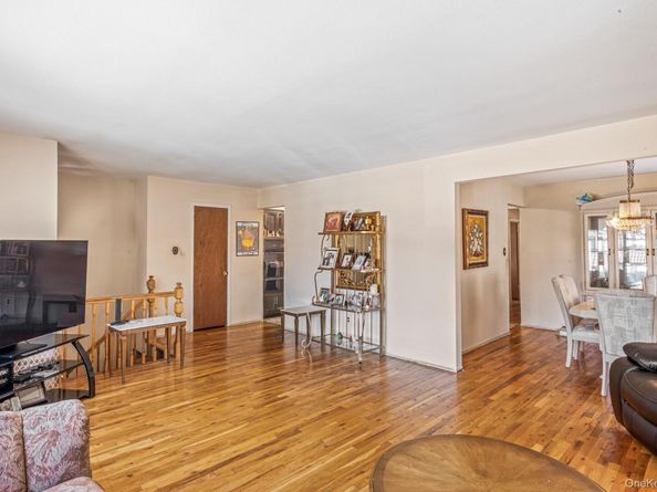 14-07 158th Street, Beechhurst NY 11357