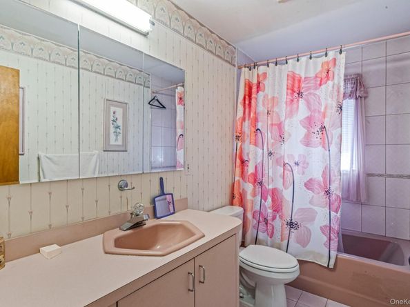 14-07 158th Street, Beechhurst NY 11357