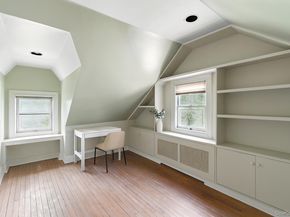 19404 110th Road, Saint Albans NY 11412