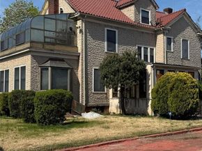 19404 NW 110th Road, Saint Albans NY 11412