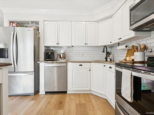 129 Springdale Drive, Ronkonkoma NY 11779