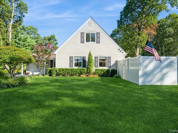 129 Springdale Drive, Ronkonkoma NY 11779