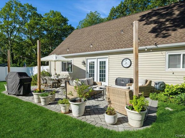 129 Springdale Drive, Ronkonkoma NY 11779
