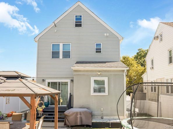 545 Marcellus Road, Williston Park NY 11596