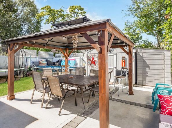 545 Marcellus Road, Williston Park NY 11596