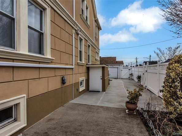 98-02 161st Avenue, Howard Beach NY 11414