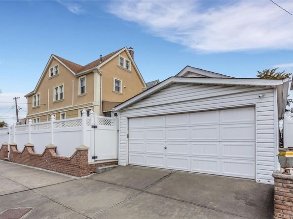 98-02 161st Avenue, Howard Beach NY 11414