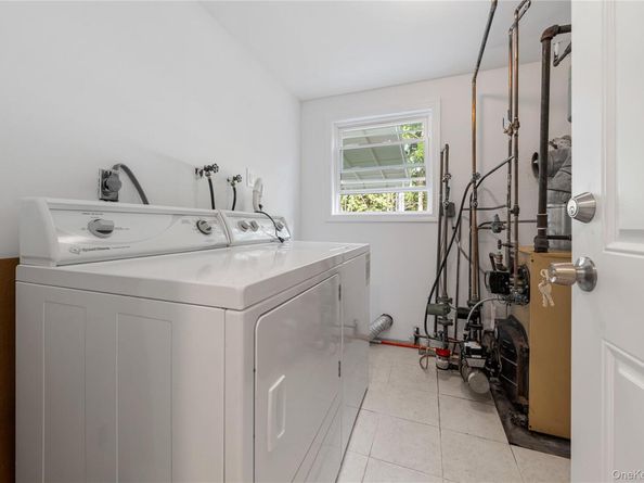 43 Chanel Drive E, Shirley NY 11967