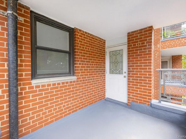 1165 E 54th 4R, Brooklyn NY 11234
