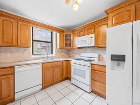 1165 E 54th 4R, Brooklyn NY 11234