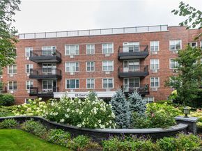 25 Canterbury Road 2F, Great Neck NY 11021