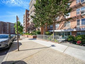 67-50 Thornton Place 4U, Forest Hills NY 11375