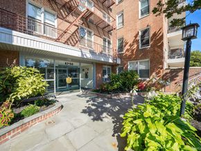 67-50 Thornton Place 4U, Forest Hills NY 11375