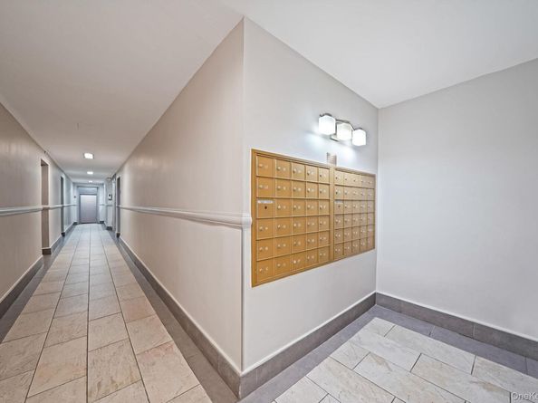 67-50 Thornton Place 4U, Forest Hills NY 11375