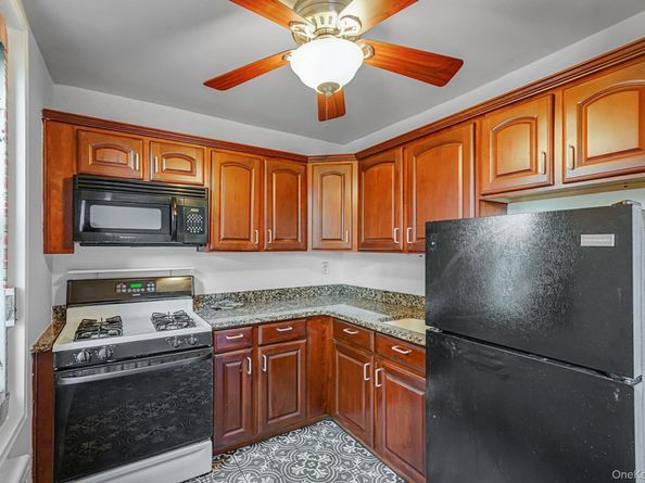 67-50 Thornton Place 4U, Forest Hills NY 11375