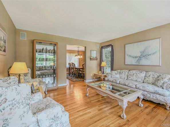 91 Groveland Park Boulevard, Sound Beach NY 11789