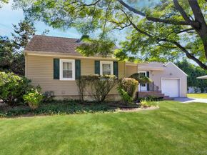 28 Reeves Avenue, Farmingdale NY 11735