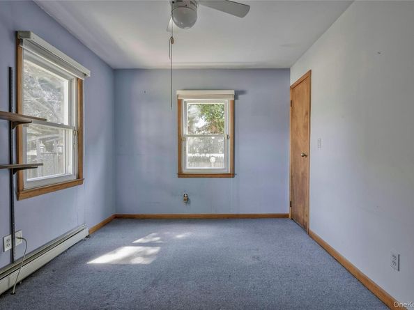 28 Reeves Avenue, Farmingdale NY 11735