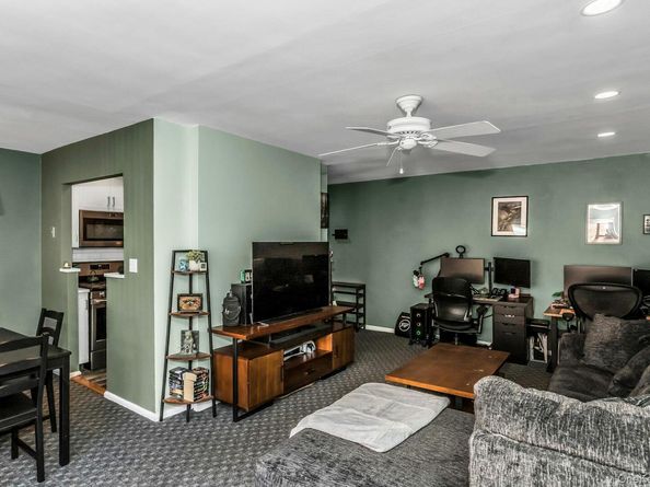 315 Atlantic Avenue 2G, East Rockaway NY 11518