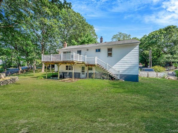 3 Wainscott Drive, Sound Beach NY 11789