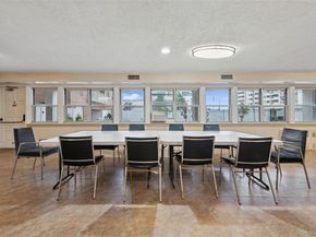 410 E Broadway 6V, Long Beach NY 11561