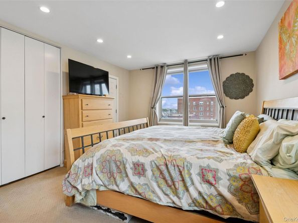 410 E Broadway 6V, Long Beach NY 11561