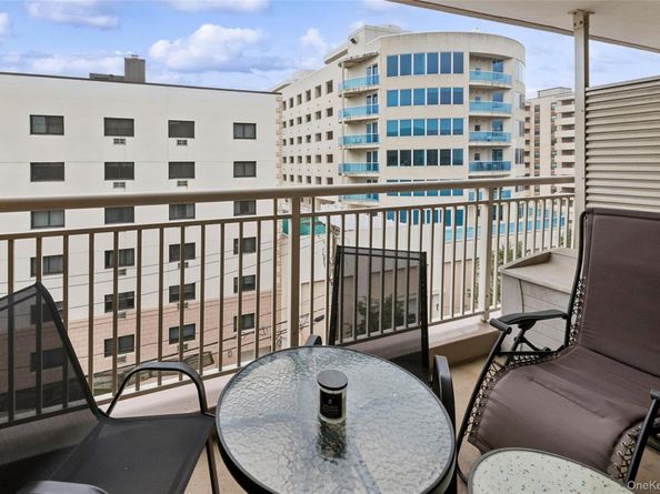410 E Broadway 6V, Long Beach NY 11561