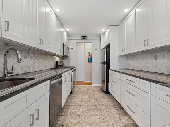 410 E Broadway 6V, Long Beach NY 11561