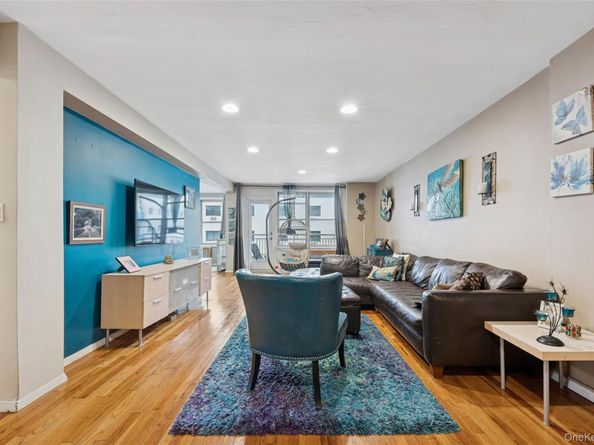 410 E Broadway 6V, Long Beach NY 11561