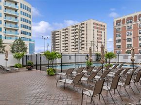 410 E Broadway 6V, Long Beach NY 11561
