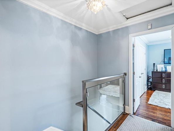 215-29 23rd Avenue TH4, Bayside NY 11360