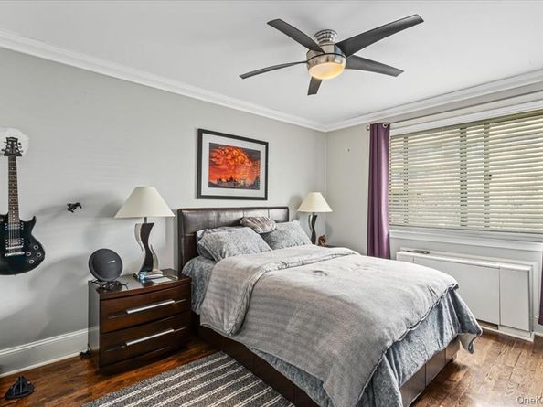 215-29 23rd Avenue TH4, Bayside NY 11360