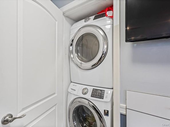 215-29 23rd Avenue TH4, Bayside NY 11360