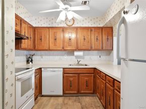 14 Cambridge Drive W, Copiague NY 11726