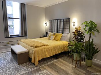 3 Hanover Square