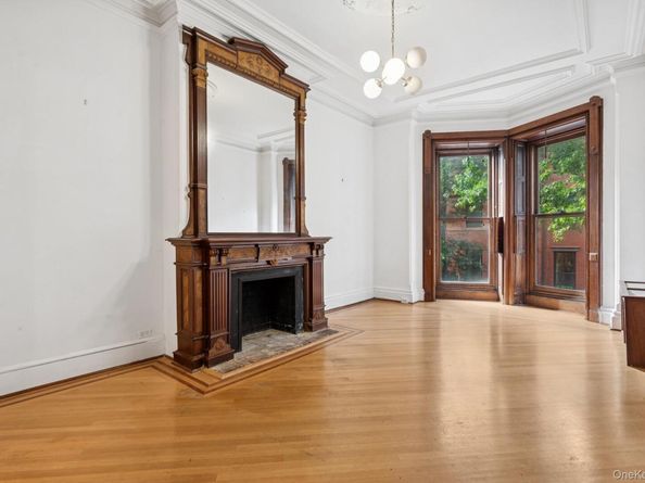 39 Remsen Street 2D, Brooklyn NY 11201