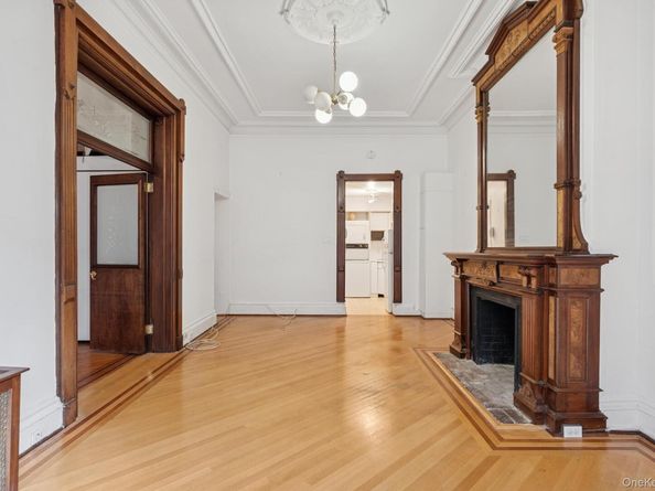 39 Remsen Street 2D, Brooklyn NY 11201