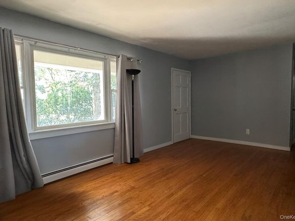 165 5th Street, Saint James NY 11780