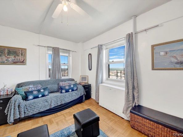 4 Fordham Hill Oval 16C, Bronx NY 10468