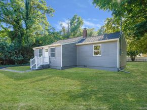 2 Myrtle Lane, Coram NY 11727
