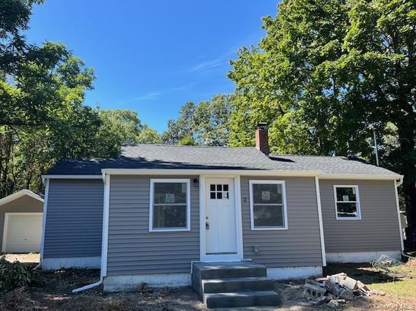 2 Myrtle Lane, Coram NY 11727